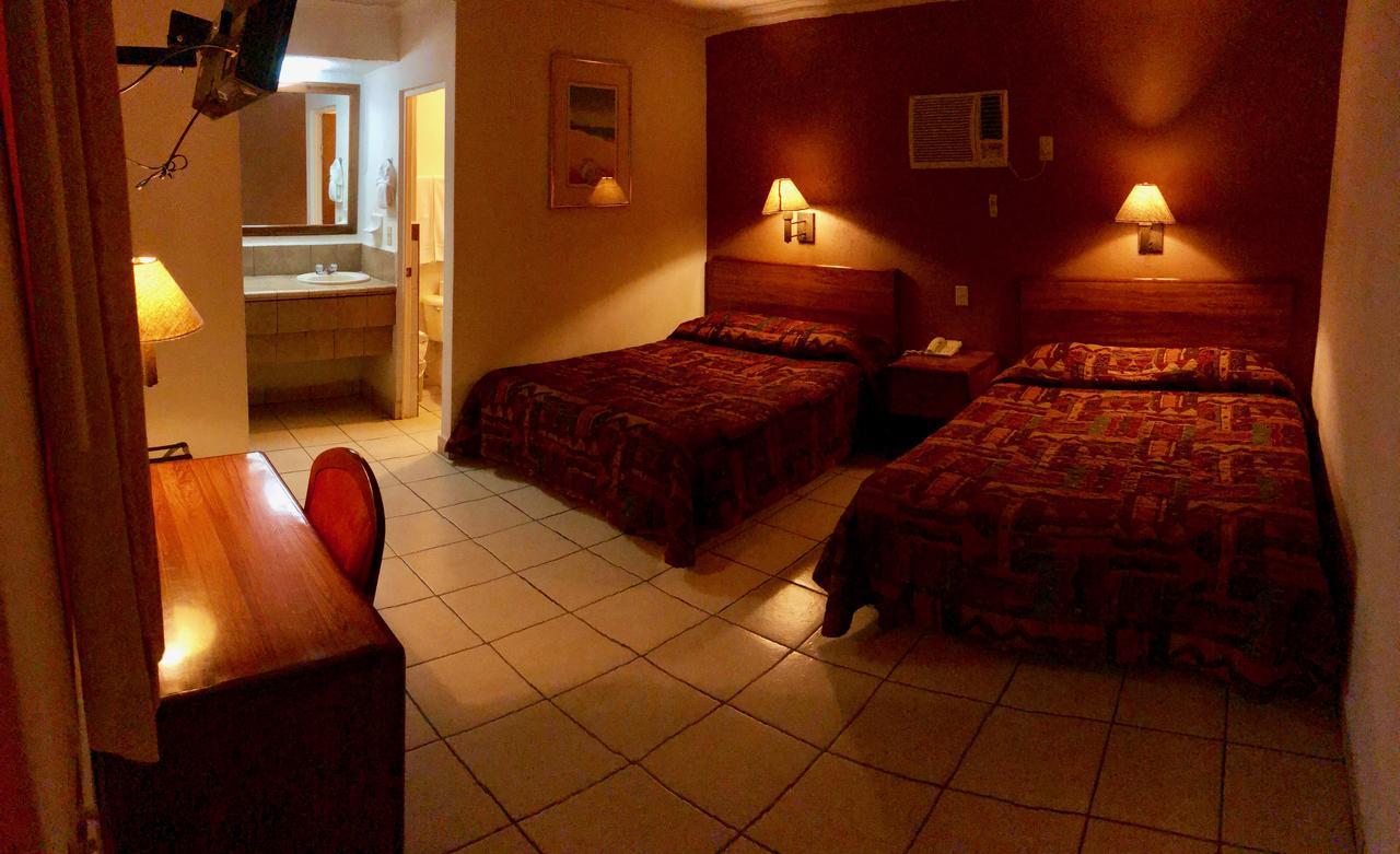 Hotel Posadas Del Ryal Ciudad Constitución エクステリア 写真