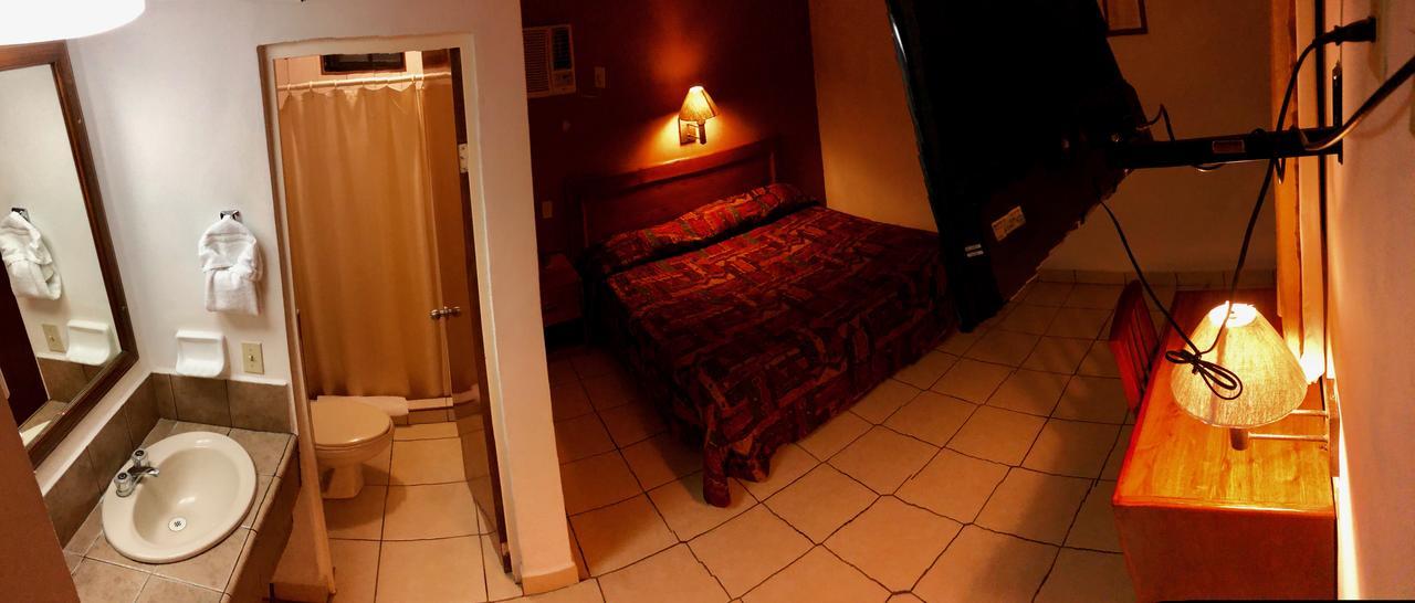 Hotel Posadas Del Ryal Ciudad Constitución エクステリア 写真