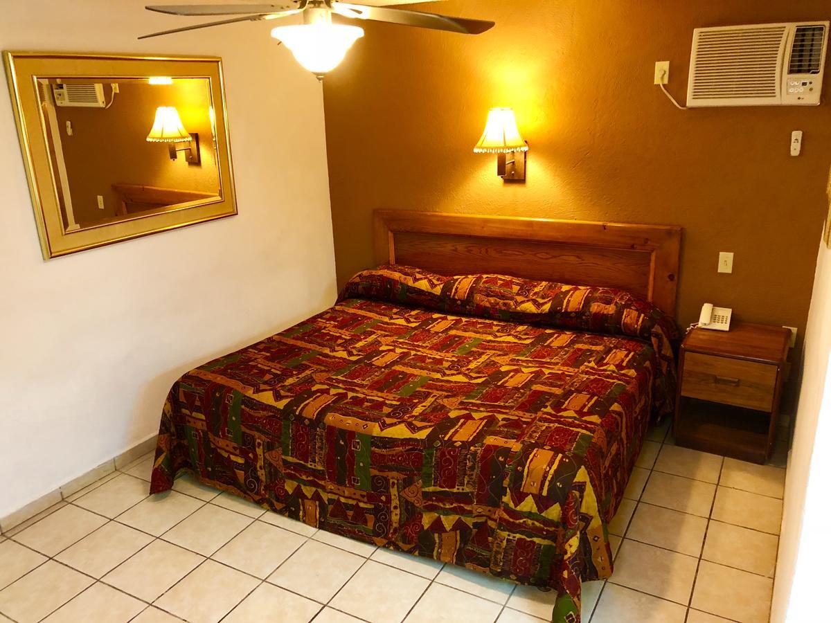 Hotel Posadas Del Ryal Ciudad Constitución エクステリア 写真